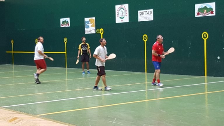 Lire la suite à propos de l’article Phases finales du tournoi à paleta gomme